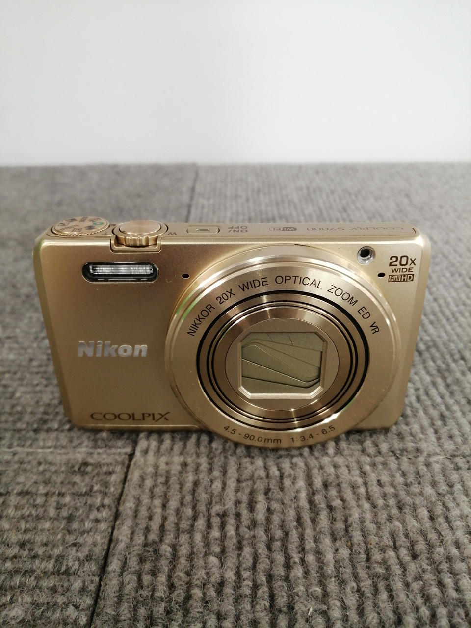 Nikon COOLPIX S7000 ジャンク品 ジャンク Nikon Coolpix S7000 ゴールド Wi-Fi機能付き