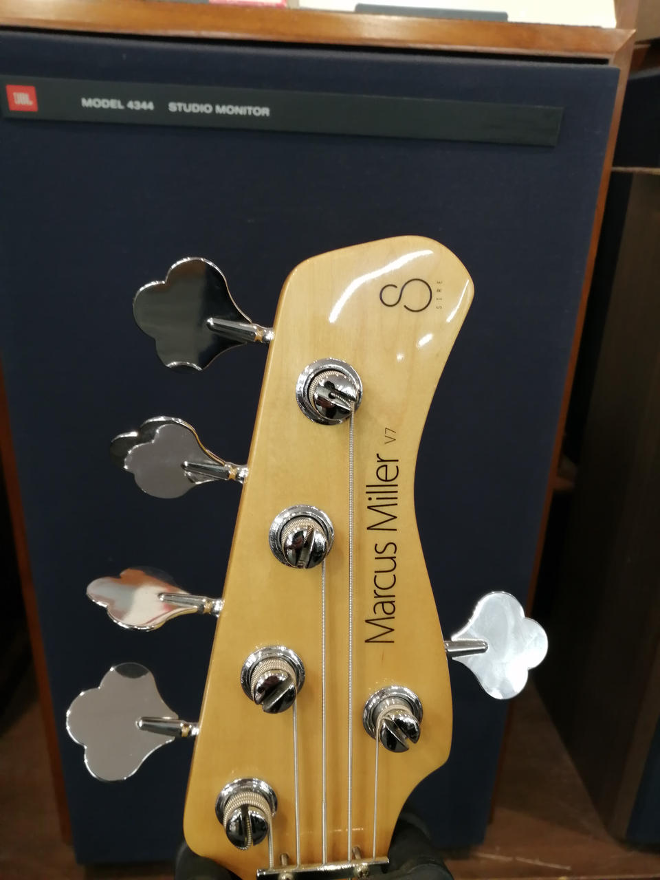 Yahoo!オークション -「sire marcus miller」(エレキベース本体