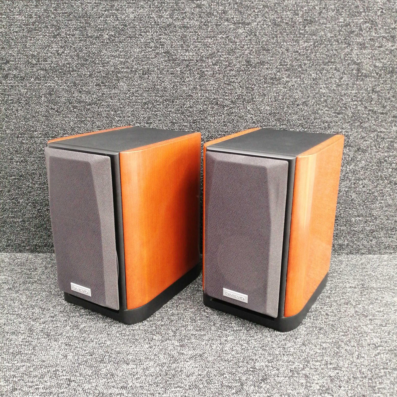 ONKYO ブックシェルフ型スピーカー ブラウン オンキョー(ONKYO)|ブックシェルフスピーカー(ペア)|HARDOFFオフ