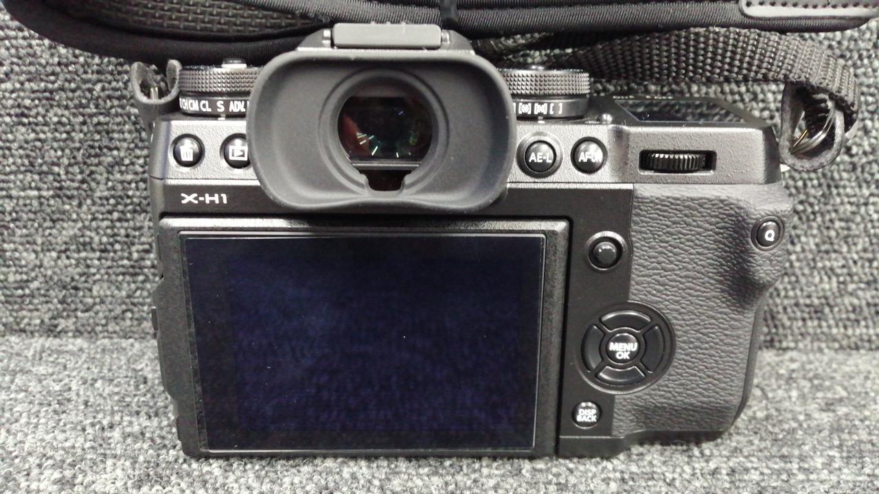 訳あり FUJIFILM X-H1 ミラーレス一眼カメラ 富士フィルム ジャンク 中古】FUJIFILM 富士フイルム X-H1 ミラーレス一眼カメラ 元箱