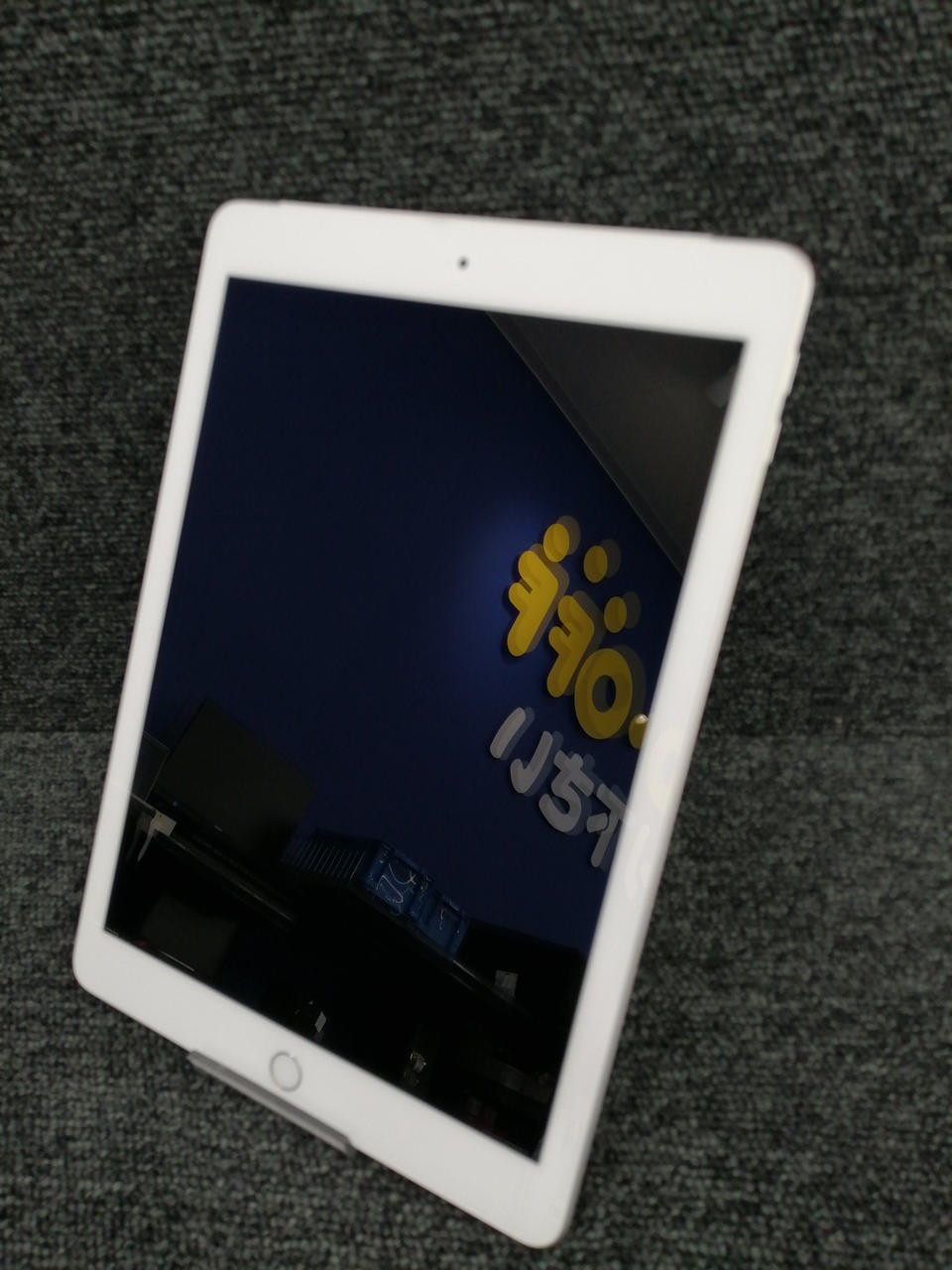 APPLE 型番：MR6P2J/A IPADiPad