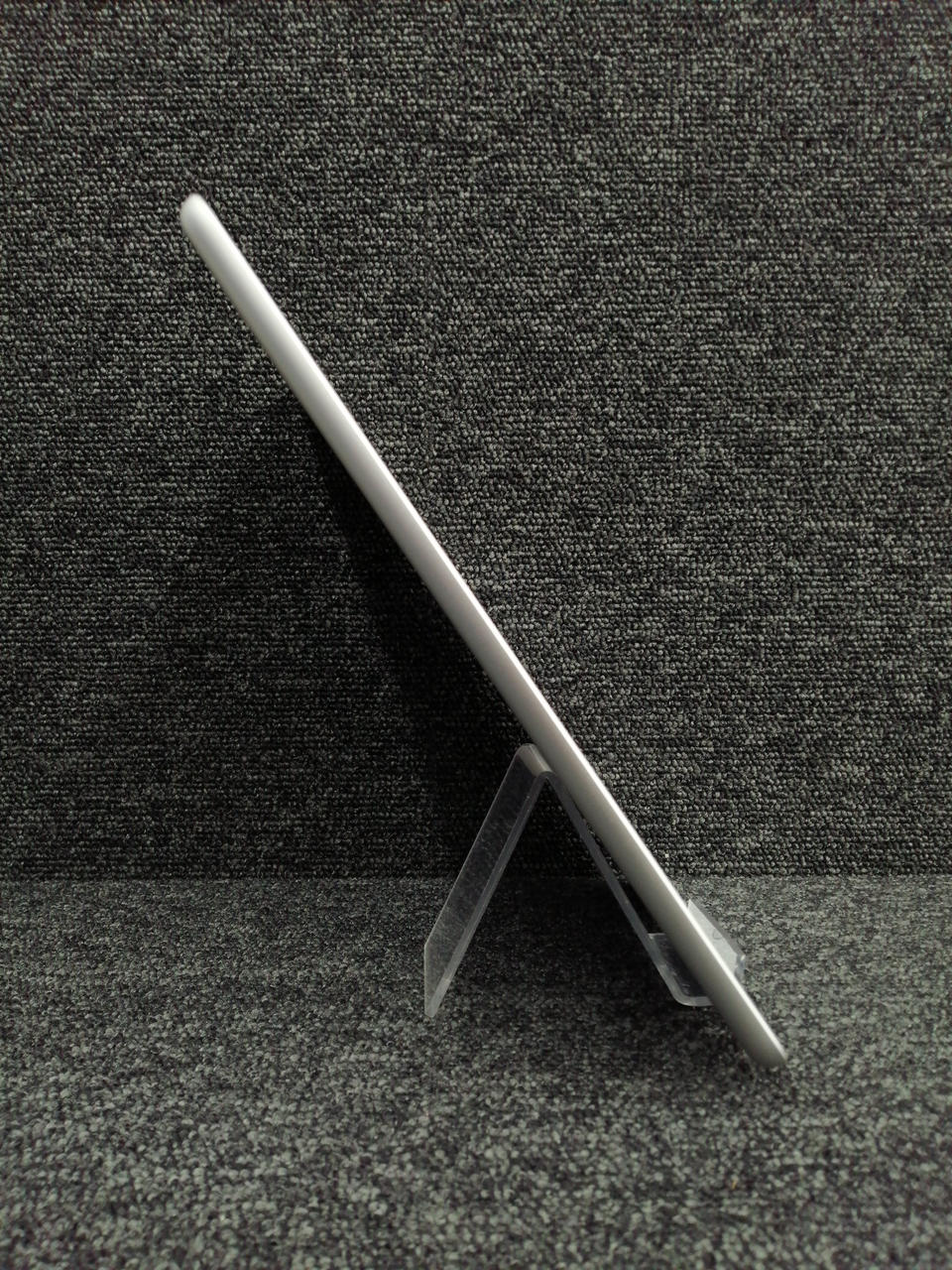 APPLE 型番：MR6P2J/A IPAD
