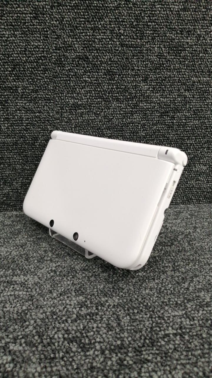 NINTENDO 3DS LL