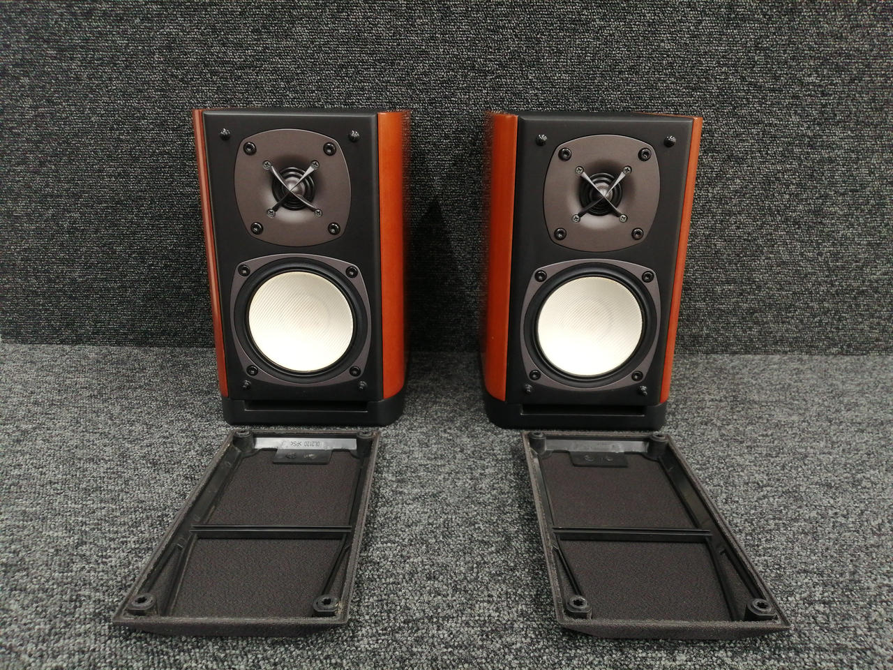 ✴超美品・音質は折紙付き✴　ONKYOブックシェルフD-012EXT 美木目 ONKYO D-012EXT [ペア] 価格比較 - 価格.com