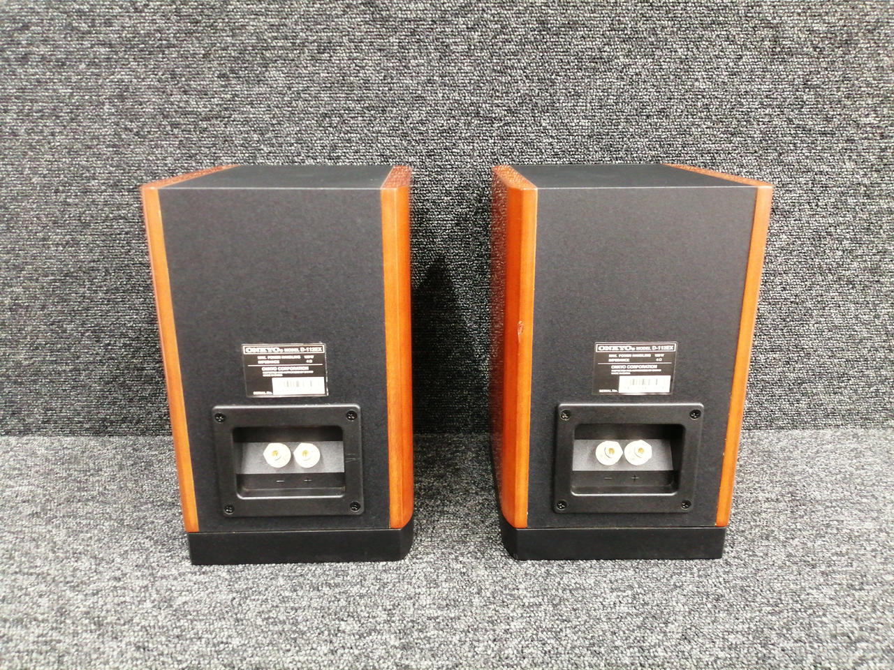 ONKYO D-045 ブックシェルフ スピーカー ONKYO D-045 ブックシェルフ スピーカー