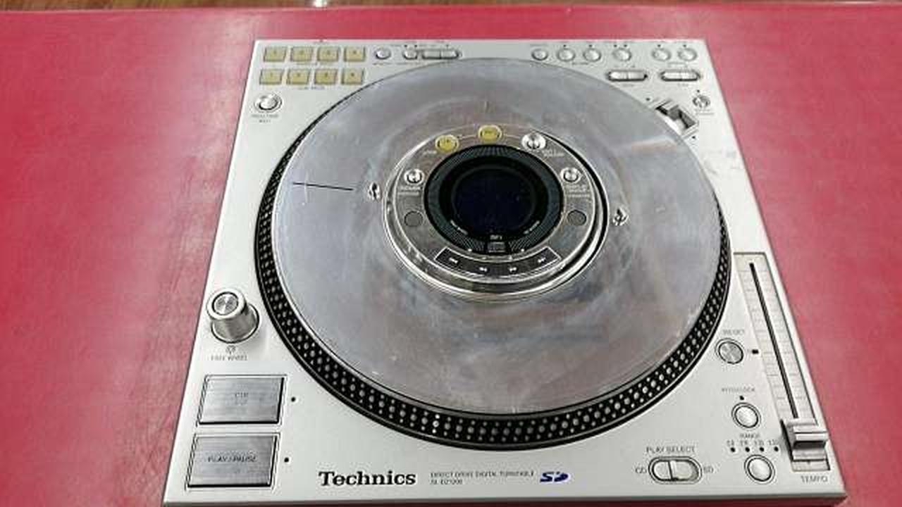 SL-DZ1200 ジャンク品 Technics SL-DZ1200 Silver Direct Drive DJ Turntable Player