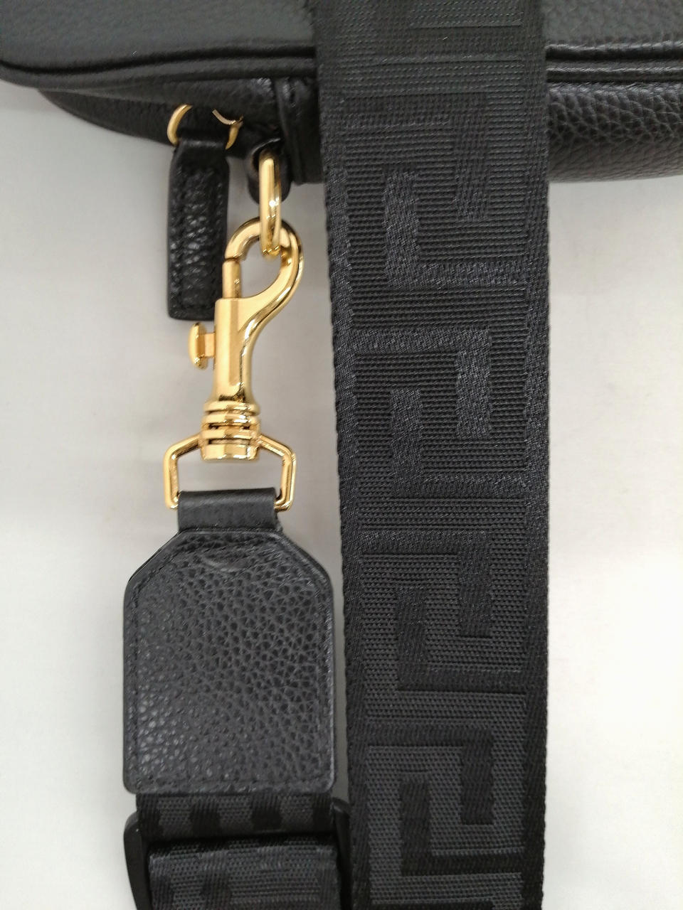 VERSACE|ショルダーバッグ|HARDOFFオフモール(オフモ VERSACE|ショルダーバッグ|HARDOFFオフモール(オフモ