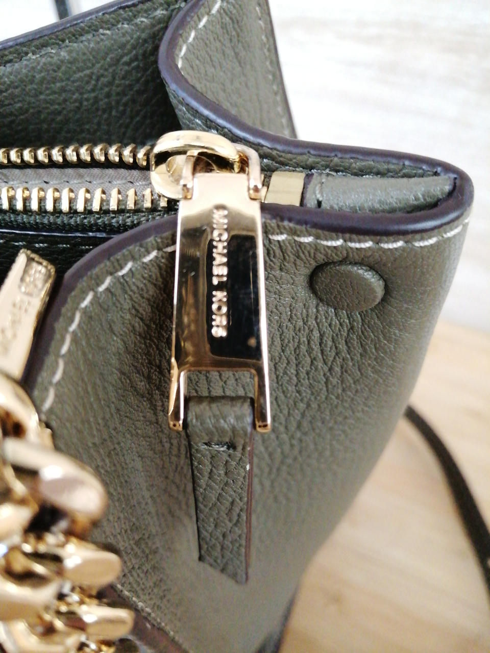 マイケルコース(MICHAEL KORS)|メディアムサッチェル|HARDOFF