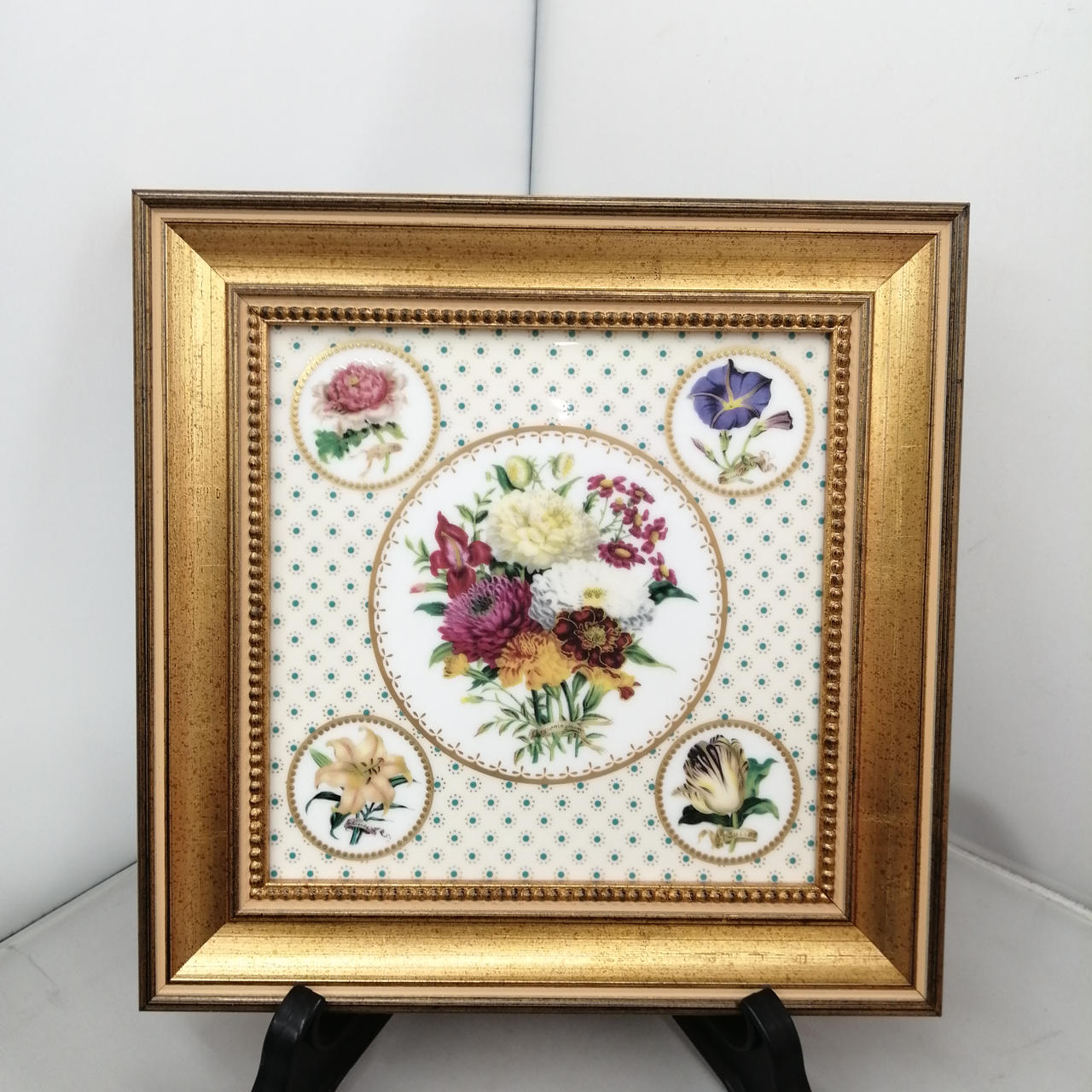 ウェッジウッド「フラワーブーケ」　　陶板　　額装 ウェッジウッド「フラワーブーケ」 陶板 額装