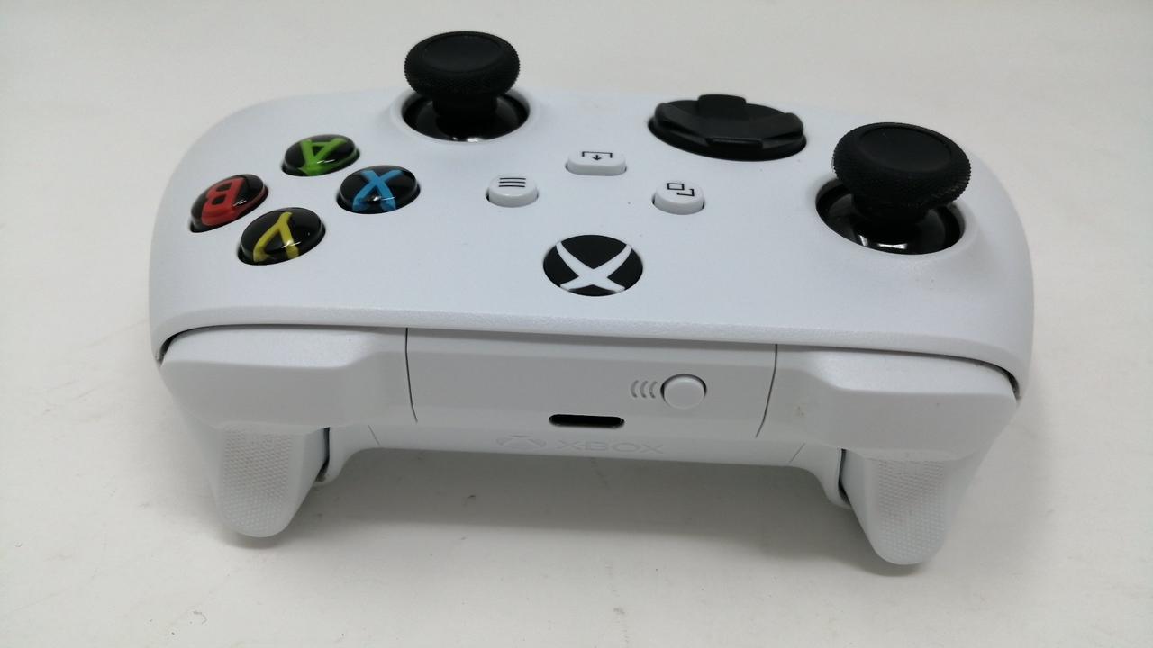 Microsoft - マイクロソフト xbox  series x 本体 数回使用のみ ほぼ新品 Xbox 本体、ゲーム、コントローラー、周辺機器、その他