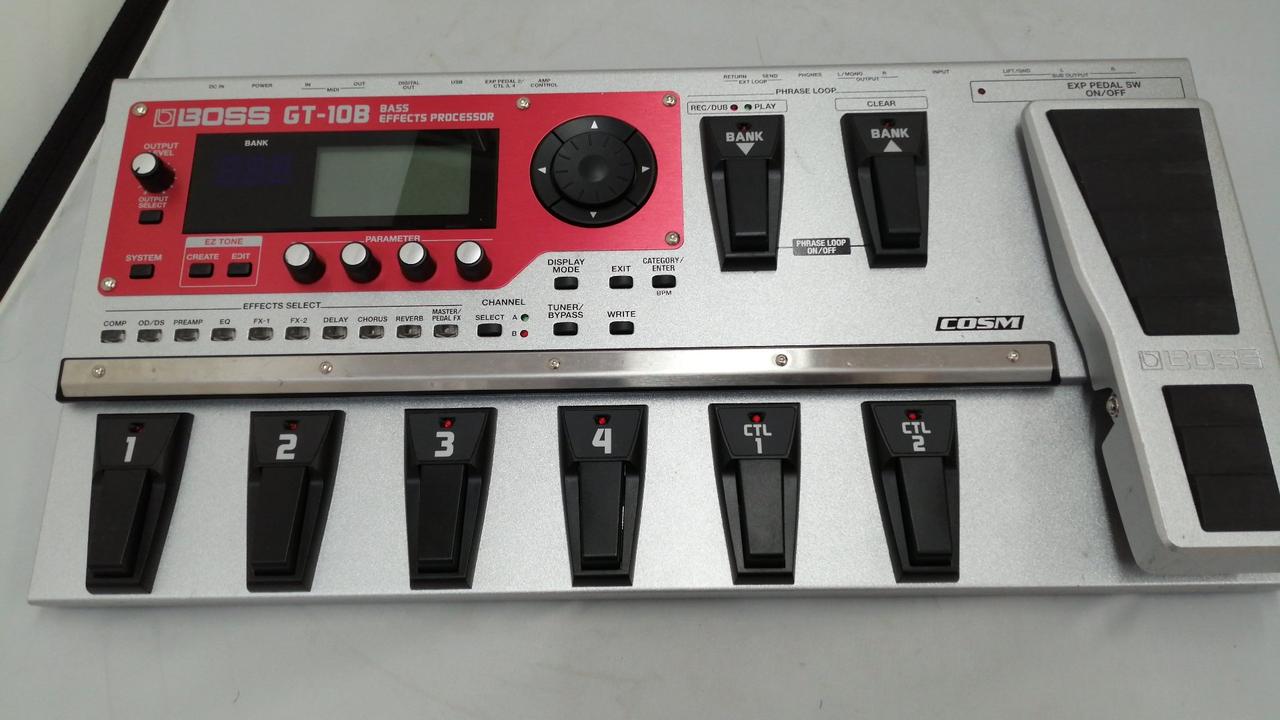 Boss GT10B ベース用マルチエフェクター コンプレッサーの名機をモデリング。プロ仕様のおすすめベース