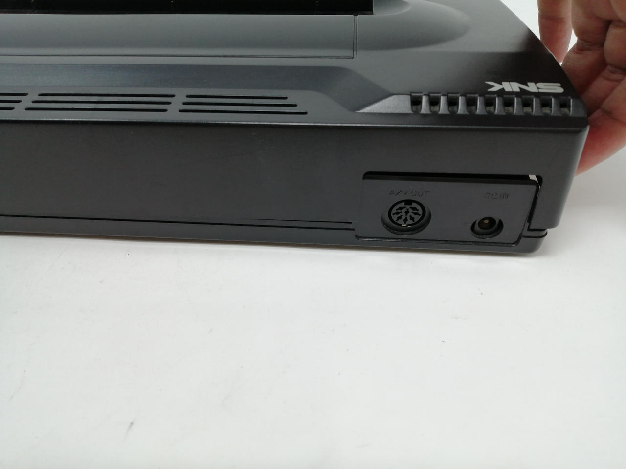 ボディに隙間があります