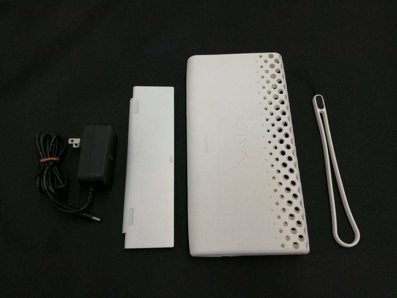 新品同様SONY VAIO P VPCP119KJ Z530 SSD64GB 白 SONY VAIO P series type P VPCP119KJ Windows7 CPU Intel Atom