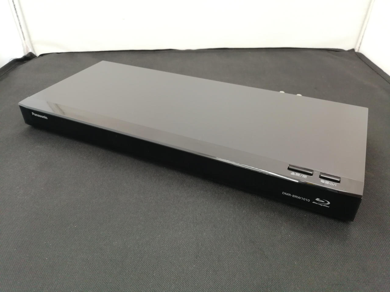 美品・リモコン付属。HDDを新品へ交換！Panasonic DMR-2W101 Panasonic TZT2Q01A4SJ パナソニック 本体記載品番 N2QBYB000047