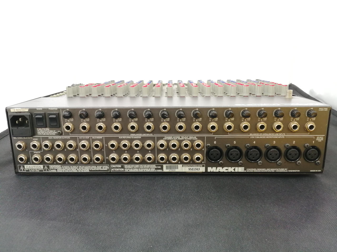 MACKIE CR-1604 初期型 アナログミキサー ラックイヤー付 MACKIE CR-1604 16chミキサー - メルカリ