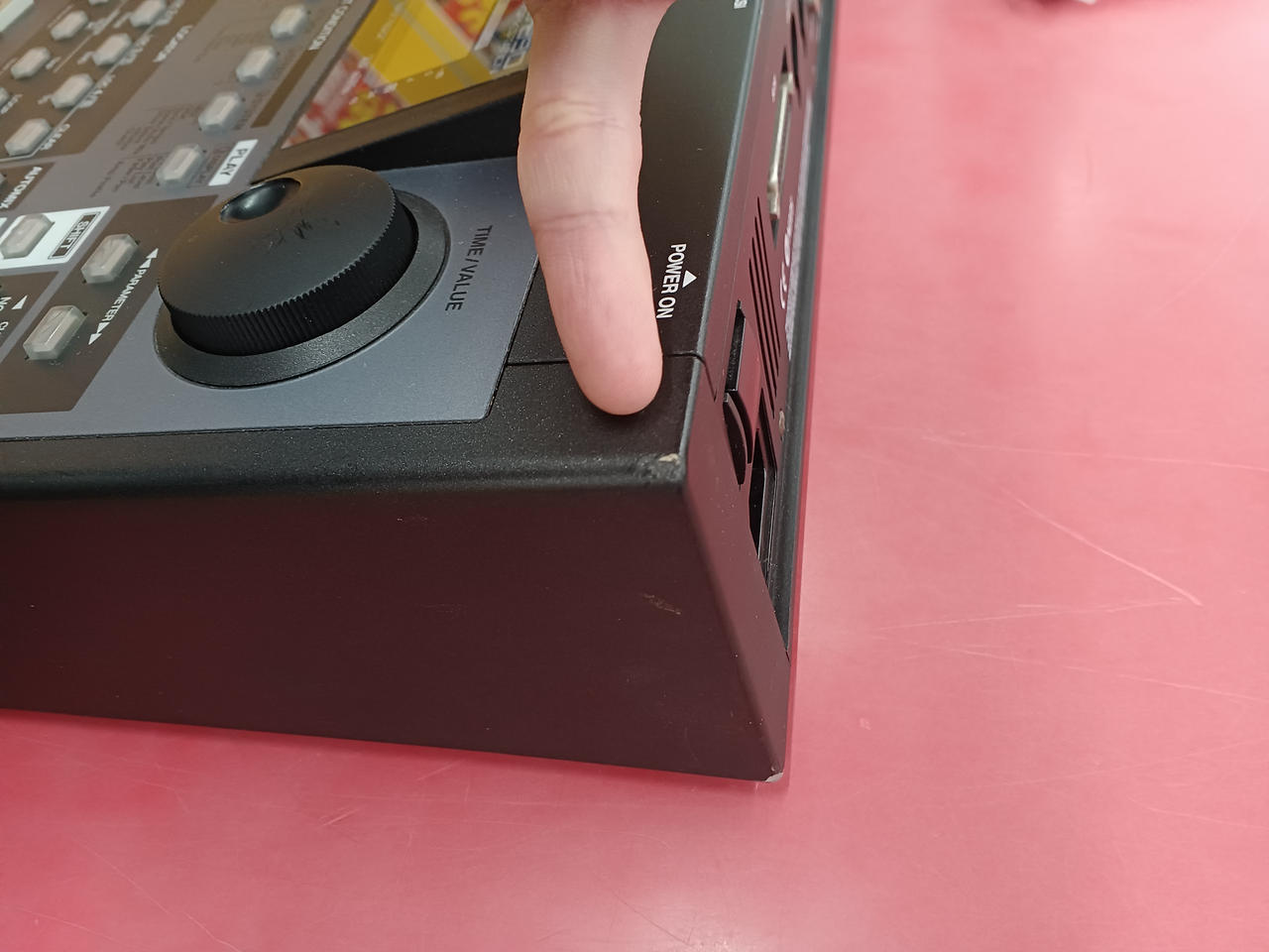 キズあります。