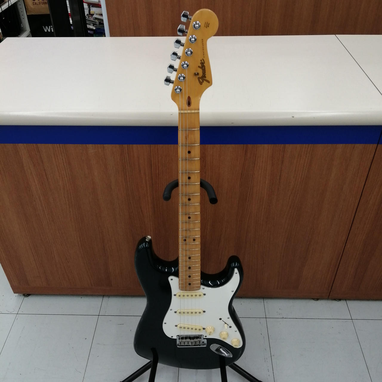 フェンダージャパン(FENDER JAPAN)|エレキギター ストラト