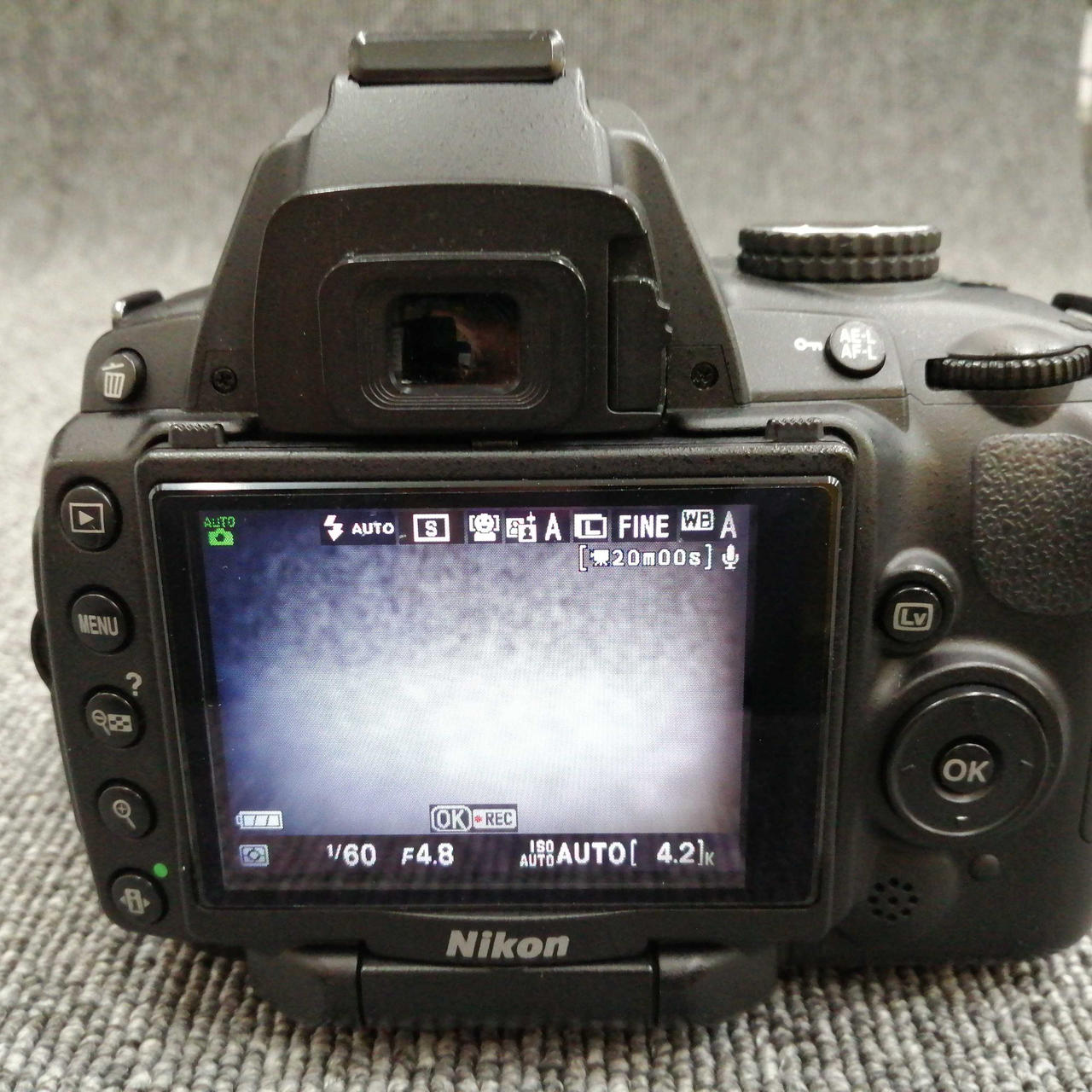 Nikon ニコン D5000 ダブルズームキット 一眼レフ Amazon | Nikon デジタル一眼レフカメラ D5000 ダブルズーム