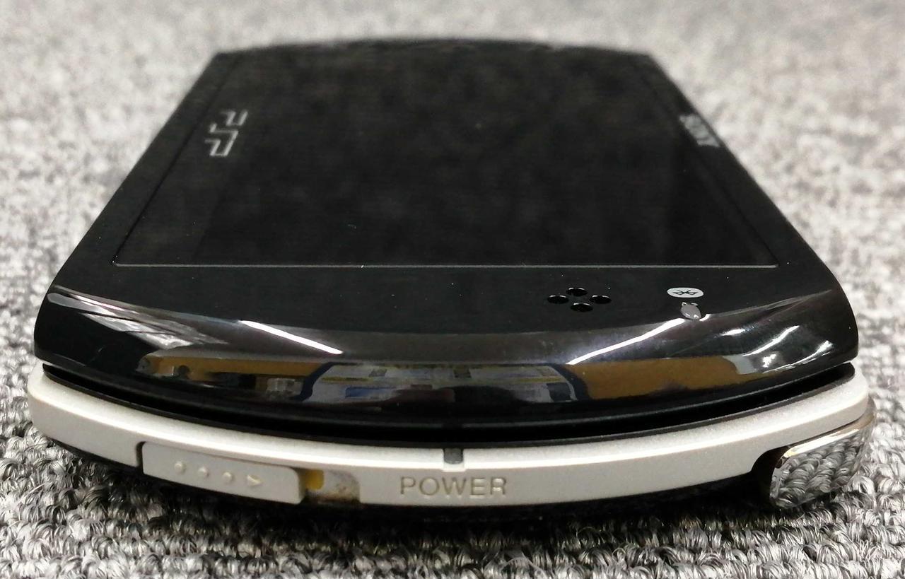 SONY - PSPgo スタンド付 ※値下げしました SONY PSP go body 16GB piano black with outer box from Japan