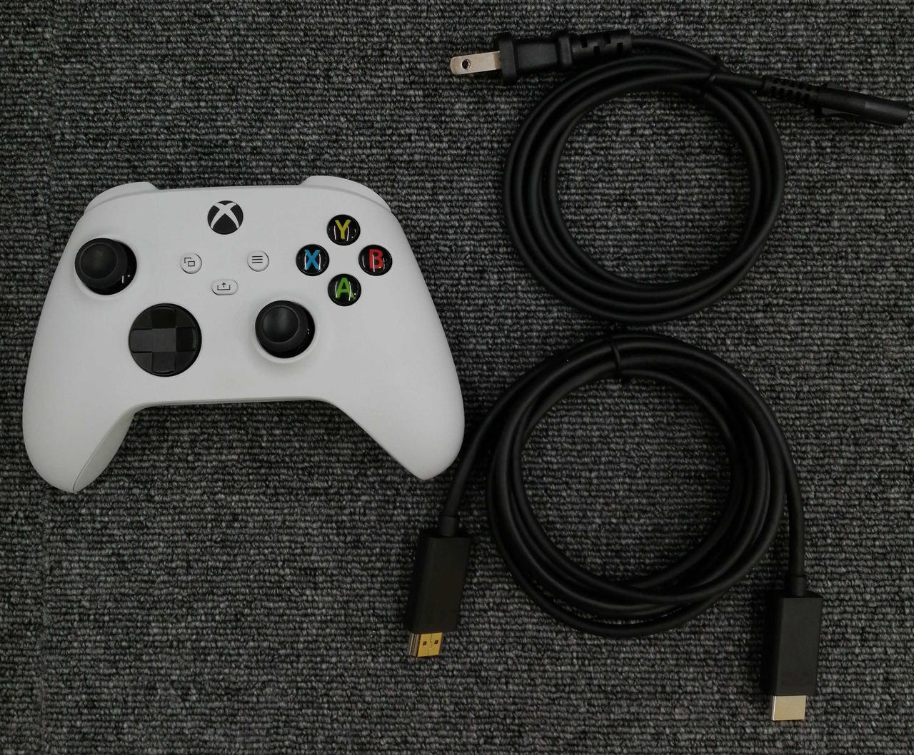 Xboxとソフト12本（非売品3本含） Xboxとソフト12本（非売品3本含） Xboxとソフト12本（非売品3