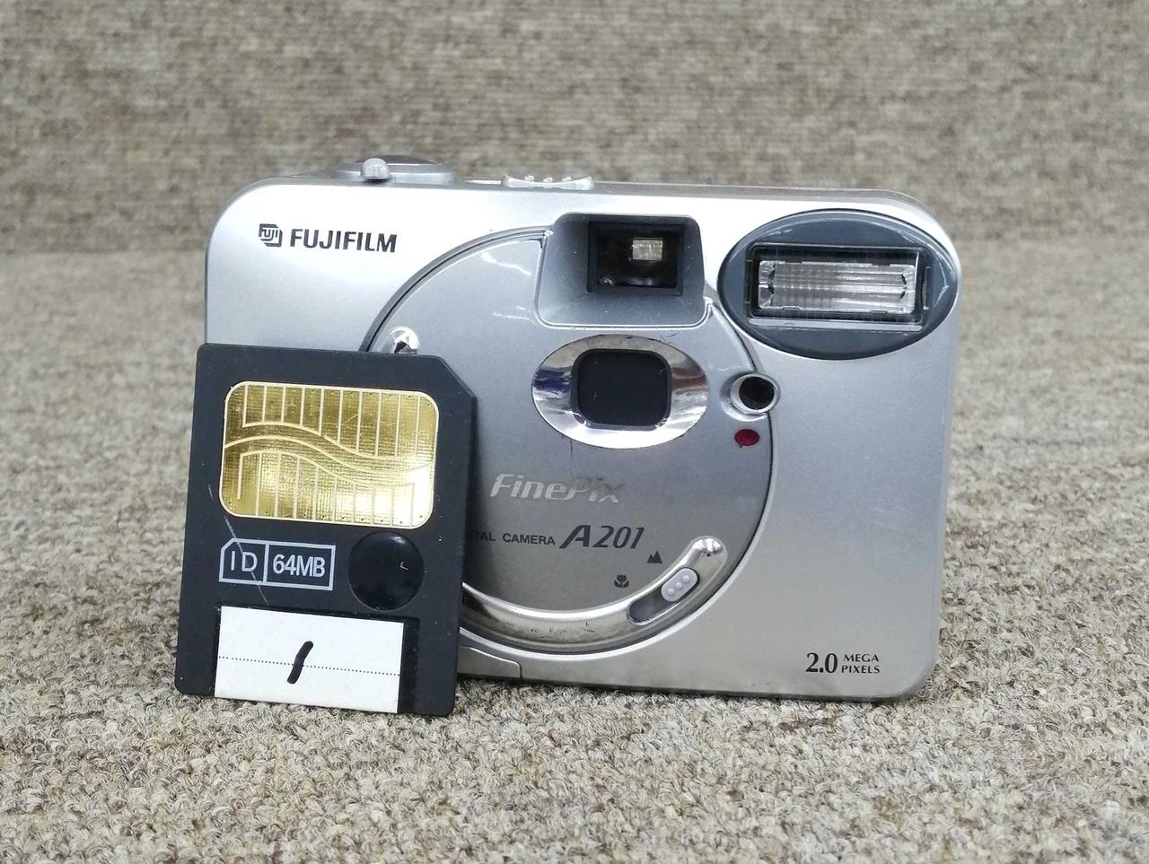 FUJIFILM finepix A201 美品　動作確認済スマートメディア付き フジフィルム(FUJIFILM)|【スマートメディア付き】デジカメ