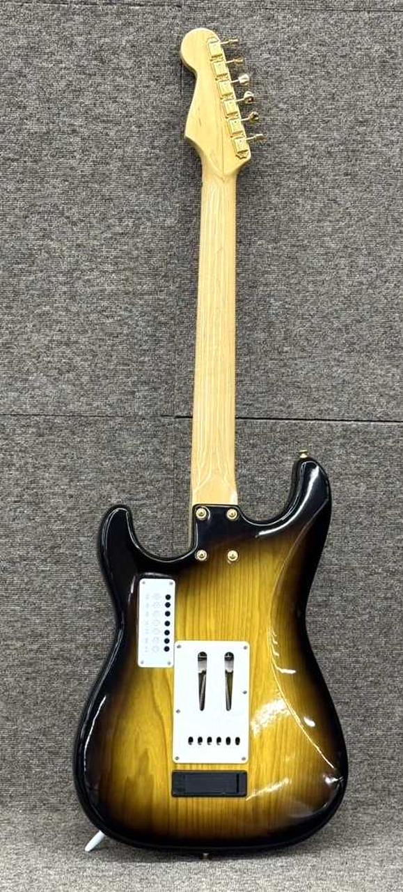 フェルナンデス(FERNANDES)|ゴールドとサンバーストが高級感を