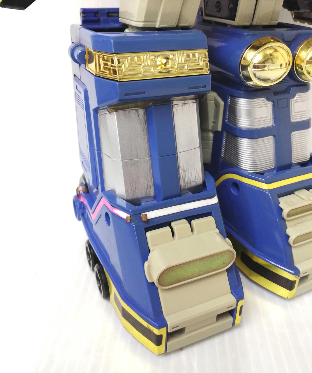 シール/塗装ハガレ、キズあり