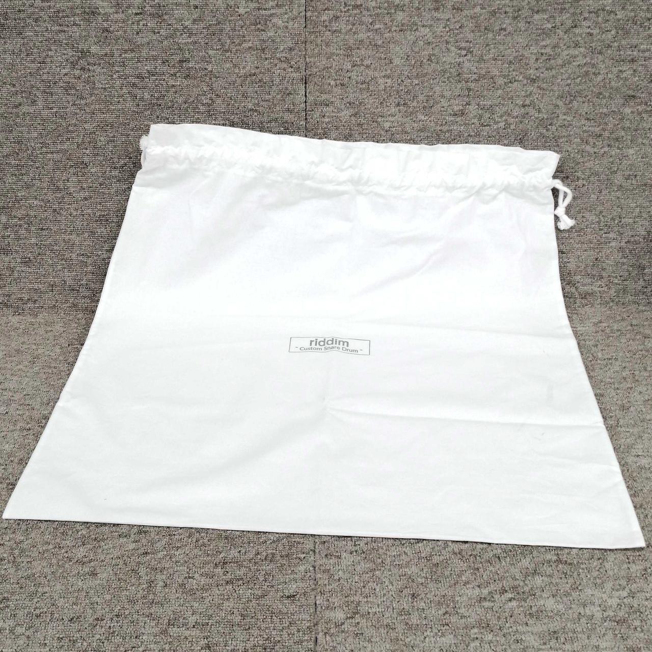 専用布製巾着付属