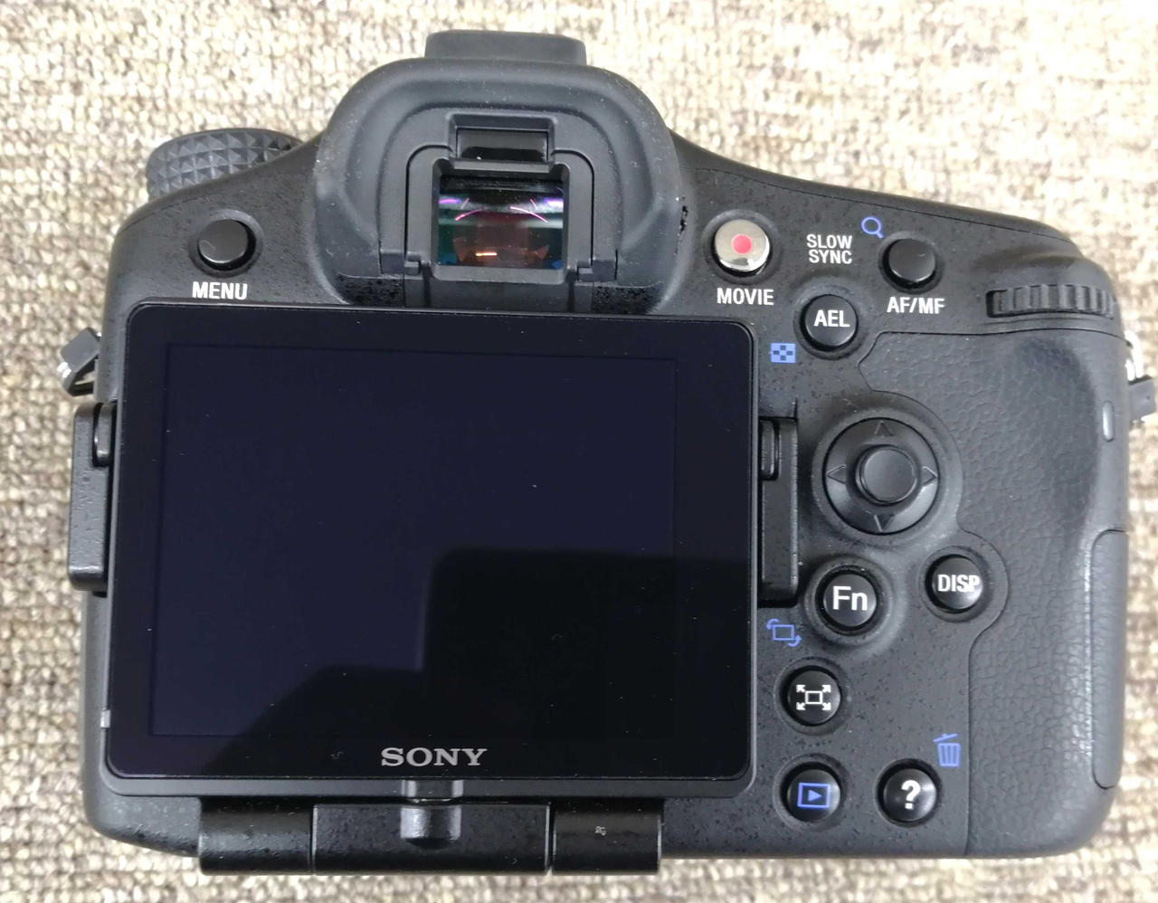 ジャンク品SONY α77 デジタル一眼レフカメラ ジャンク品SONY α77 デジタル一眼レフカメラ