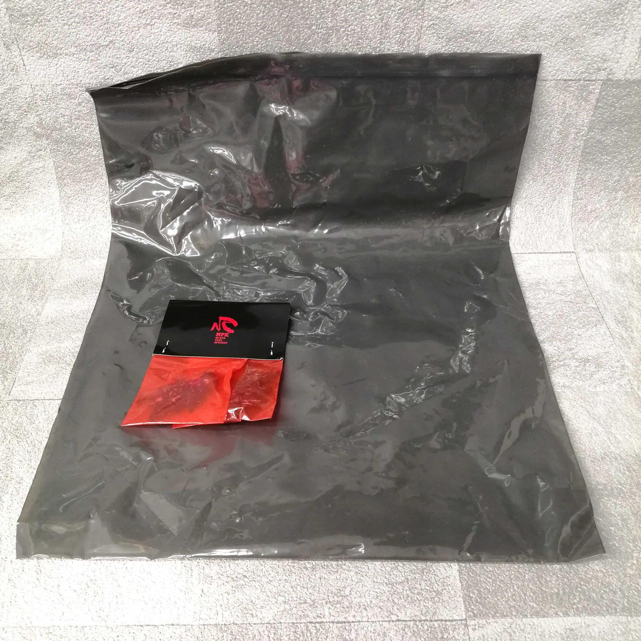 内ビニール袋ボコボコ型残ってます