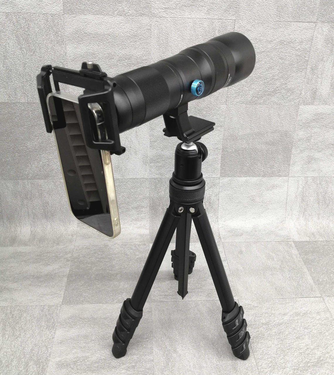 スマホは付属しません