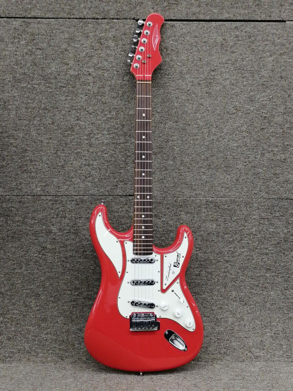 Burns】 バーンズ Cobra DX 美品 ストラト エレキギター レッド