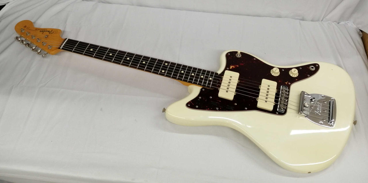 FENDER 型番：AMERICAN VINTAGE 62 JAZZMASTER エレキギター
