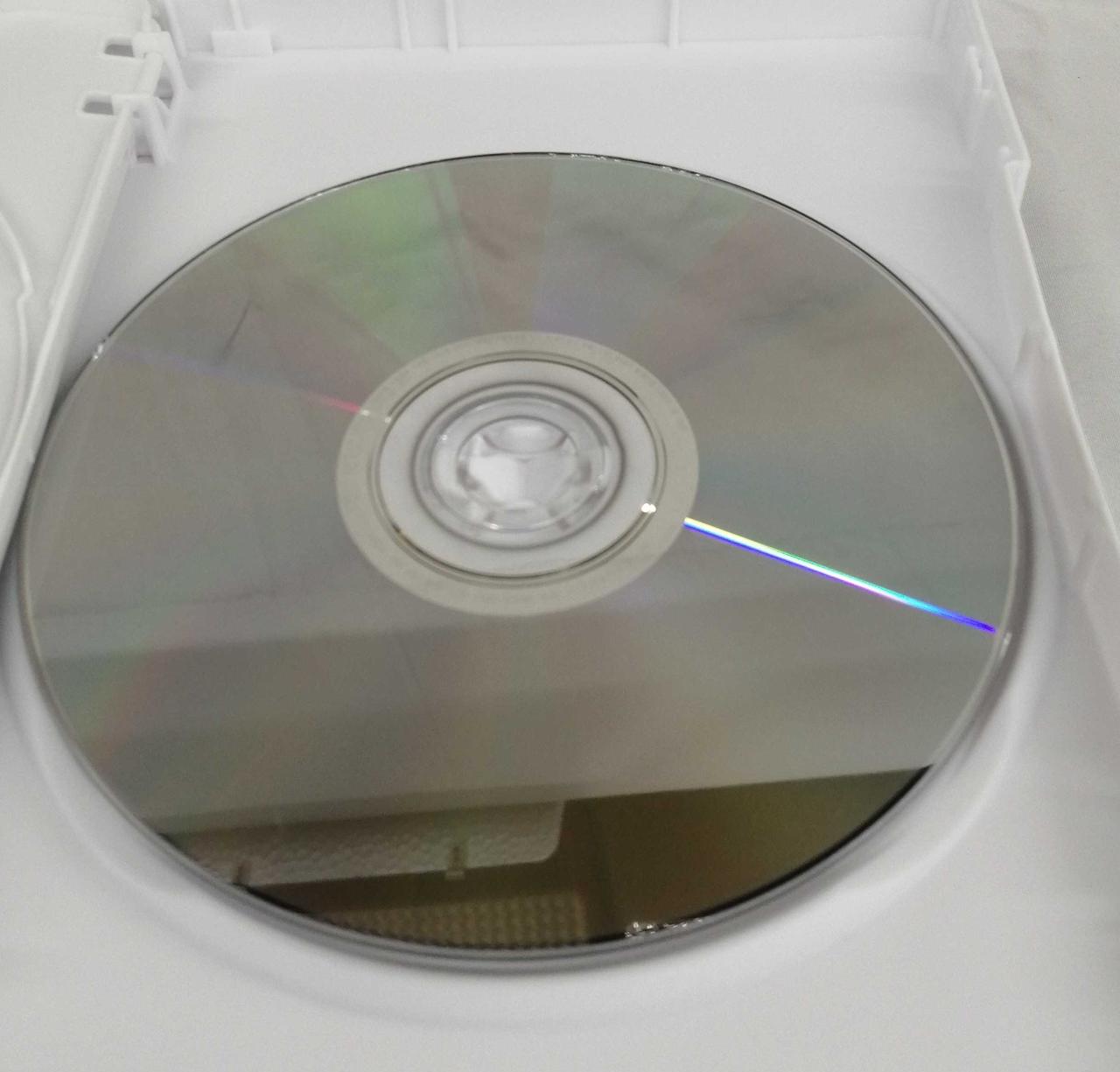 ※反射で見え難いですが、傷はありません。