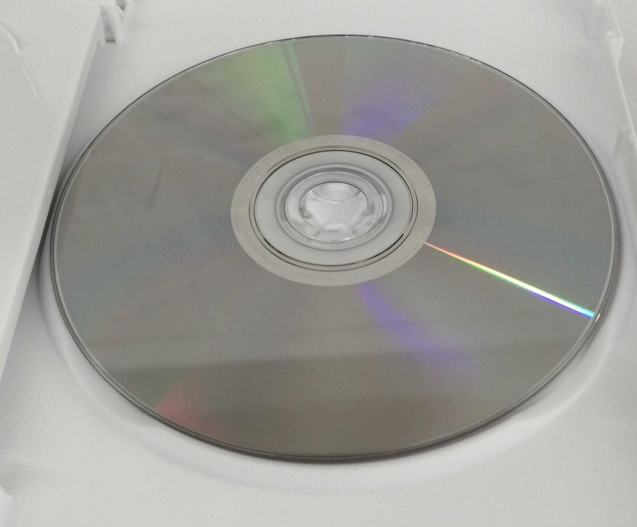 ※反射で見え難いですが、傷はありません。