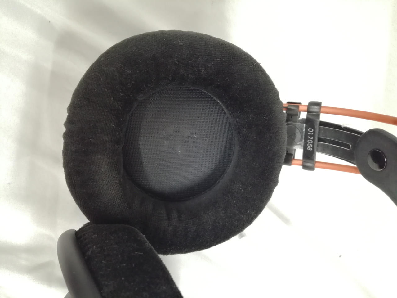 ※イヤーパッド色抜け有り