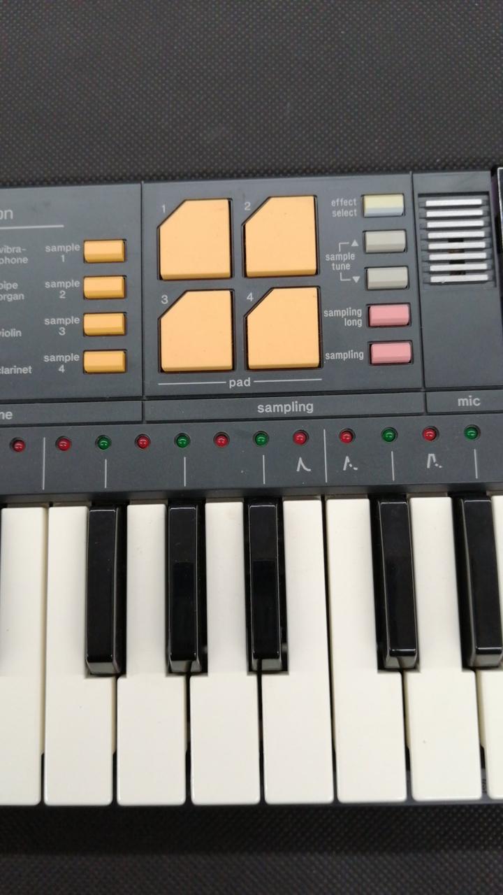 CASIO SK-1 サンプルトーン CASIO カシオSK-1 サンプルトーン SAMPLING KEYBOARD