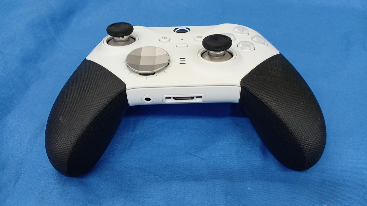 Microsoft マイクロソフト/コントローラー ELITE Series2/4IK-00003/02MI0101214235/Bランク/77【中古】 ヨドバシ.com - マイクロソフト Microsoft Xbox Elite Series 2