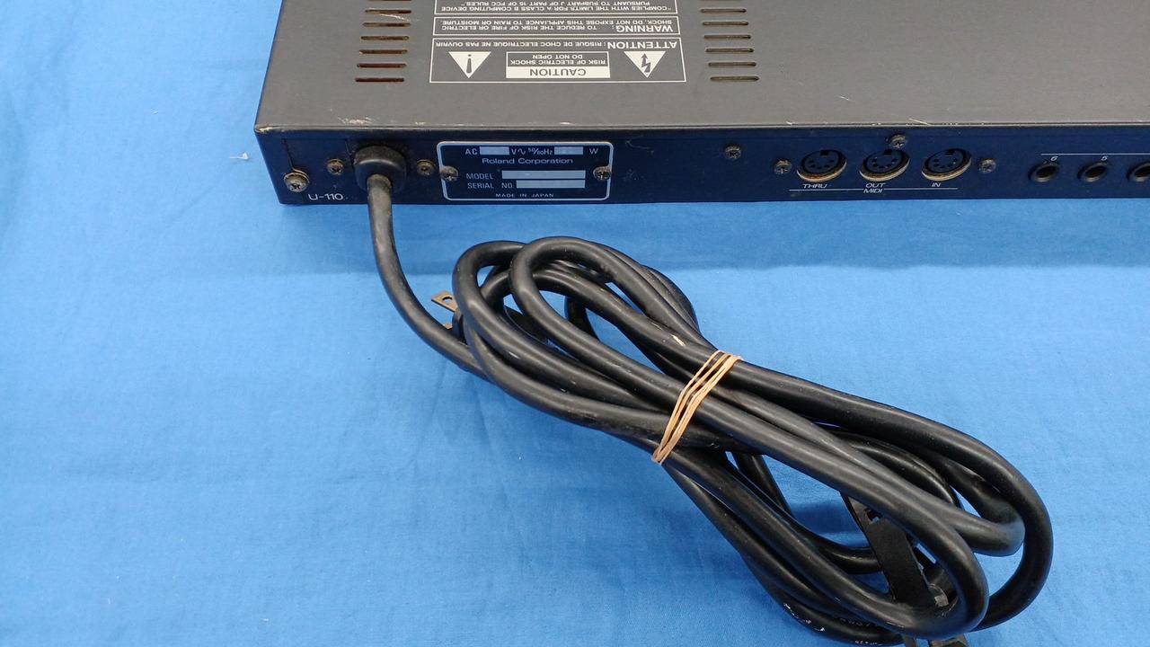 Roland U-110☆音源モジュール☆銘機ビンテージ機材☆ Roland U-110 （中古）【楽器検索デジマート】