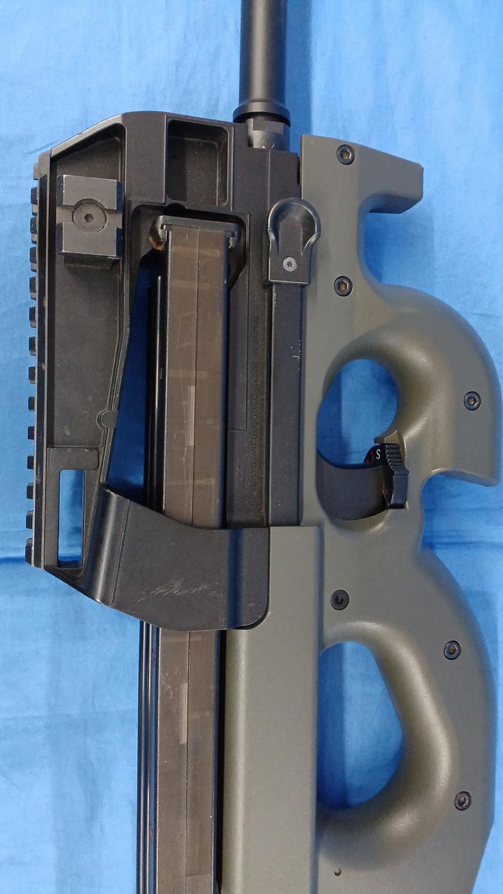 TOKYO MARUI 東京マルイ 電動ガン [美品】 marui176080.jpg