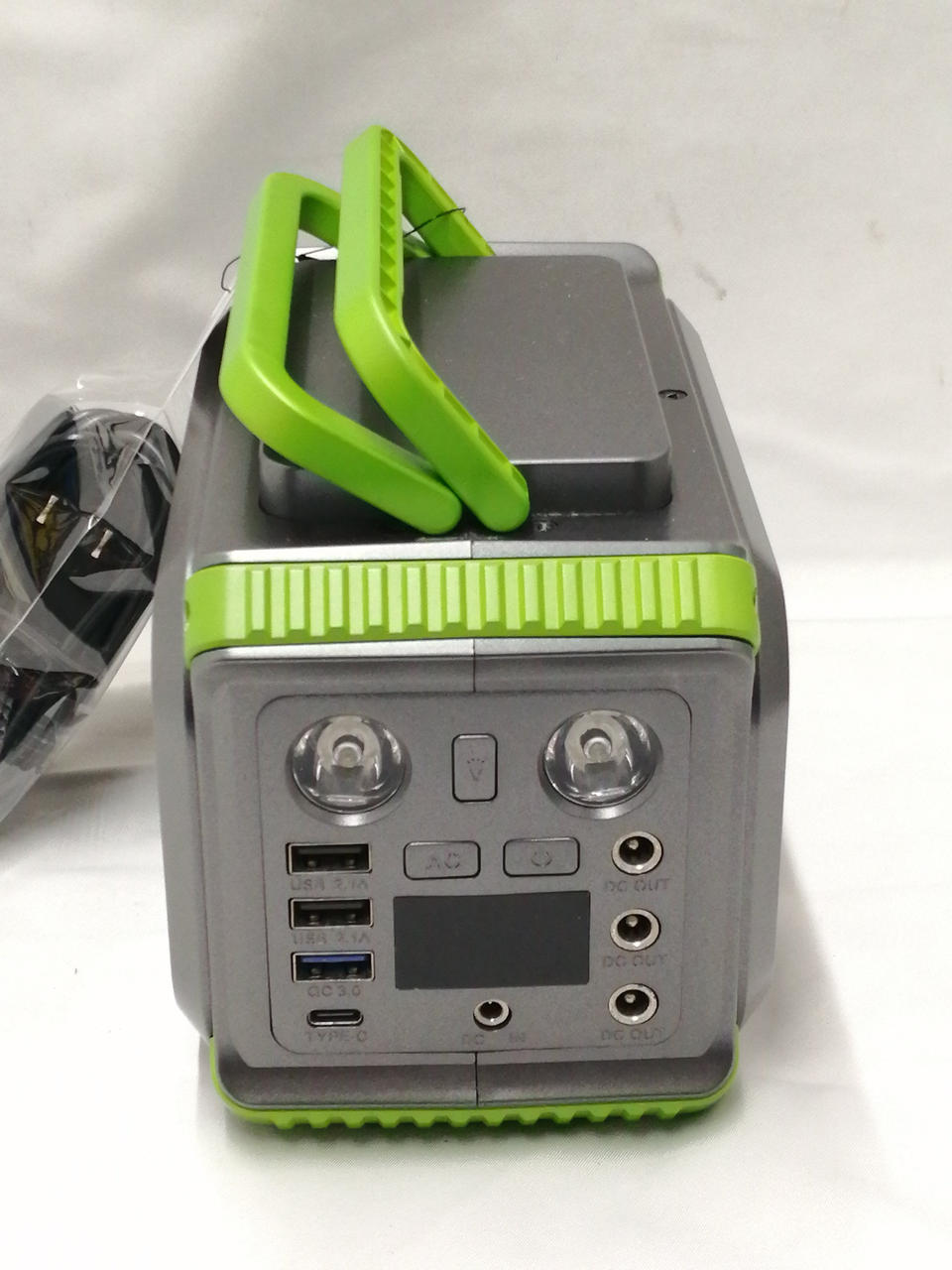 EENOUR ポータブル電源 300W EENOUR（イーノウ）のポータブル電源 P302を隅々までレビュー
