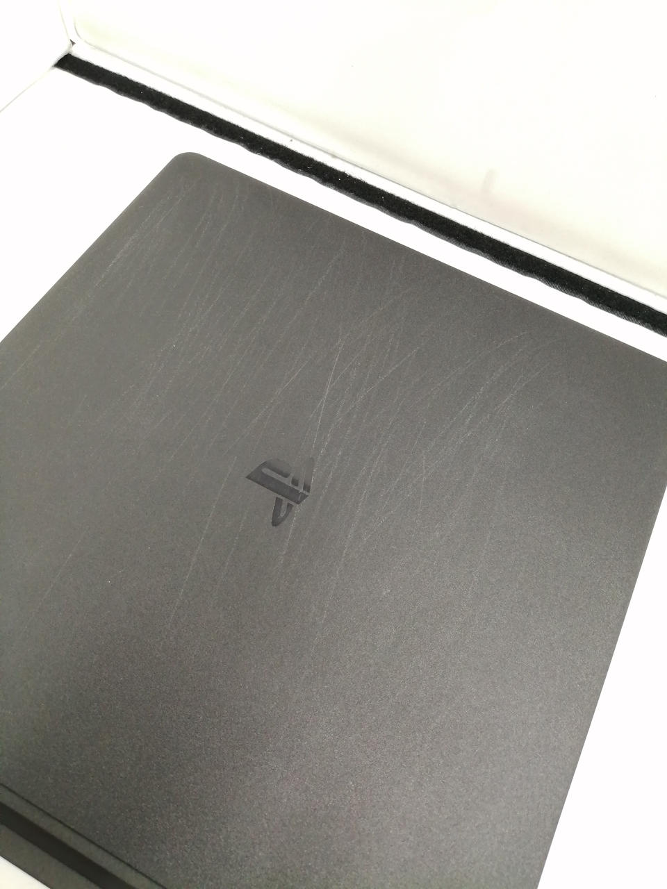 本体キズ多いです