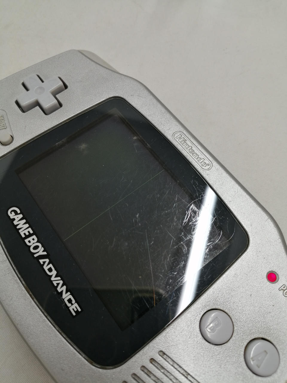 液晶中央に縦線入ります。