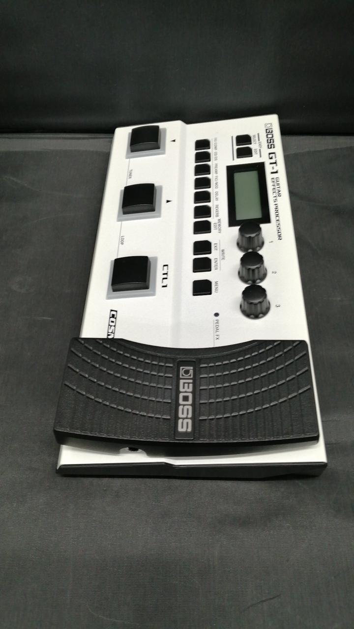 【未使用品】BOSS GT-1　ボス　マルチエフェクター Amazon | BOSS/GT-1-WH GT1 ボス マルチエフェクター