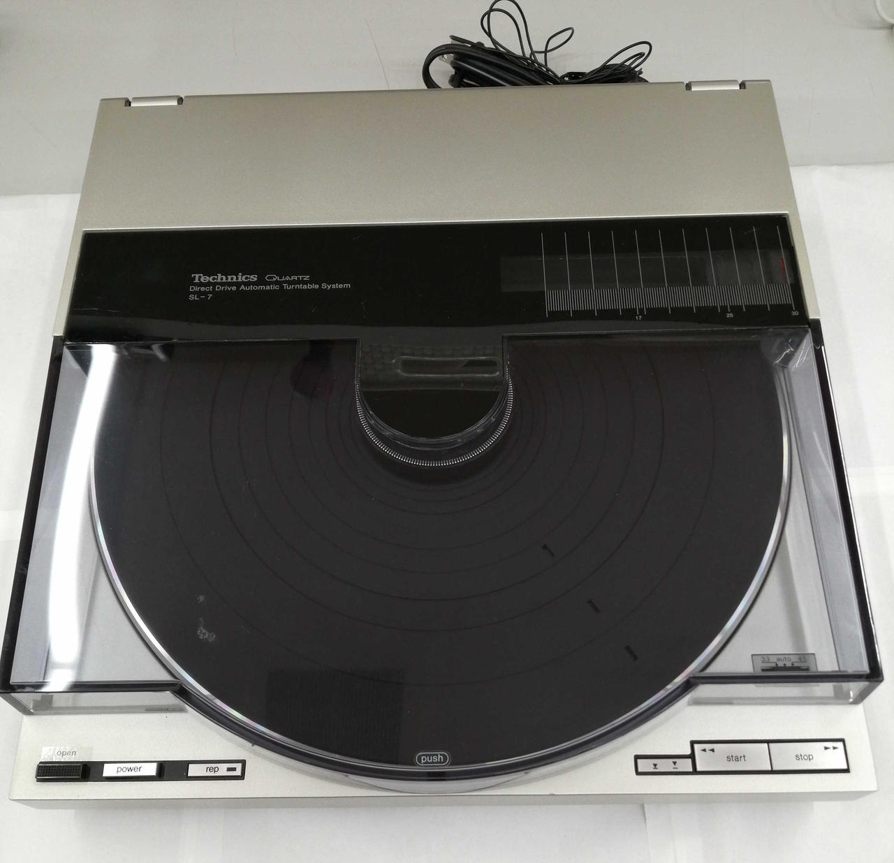 レコードプレーヤーTechnics  SL1700 ハードオフでレコードプレーヤーTechnics SL-1700を激安ゲット