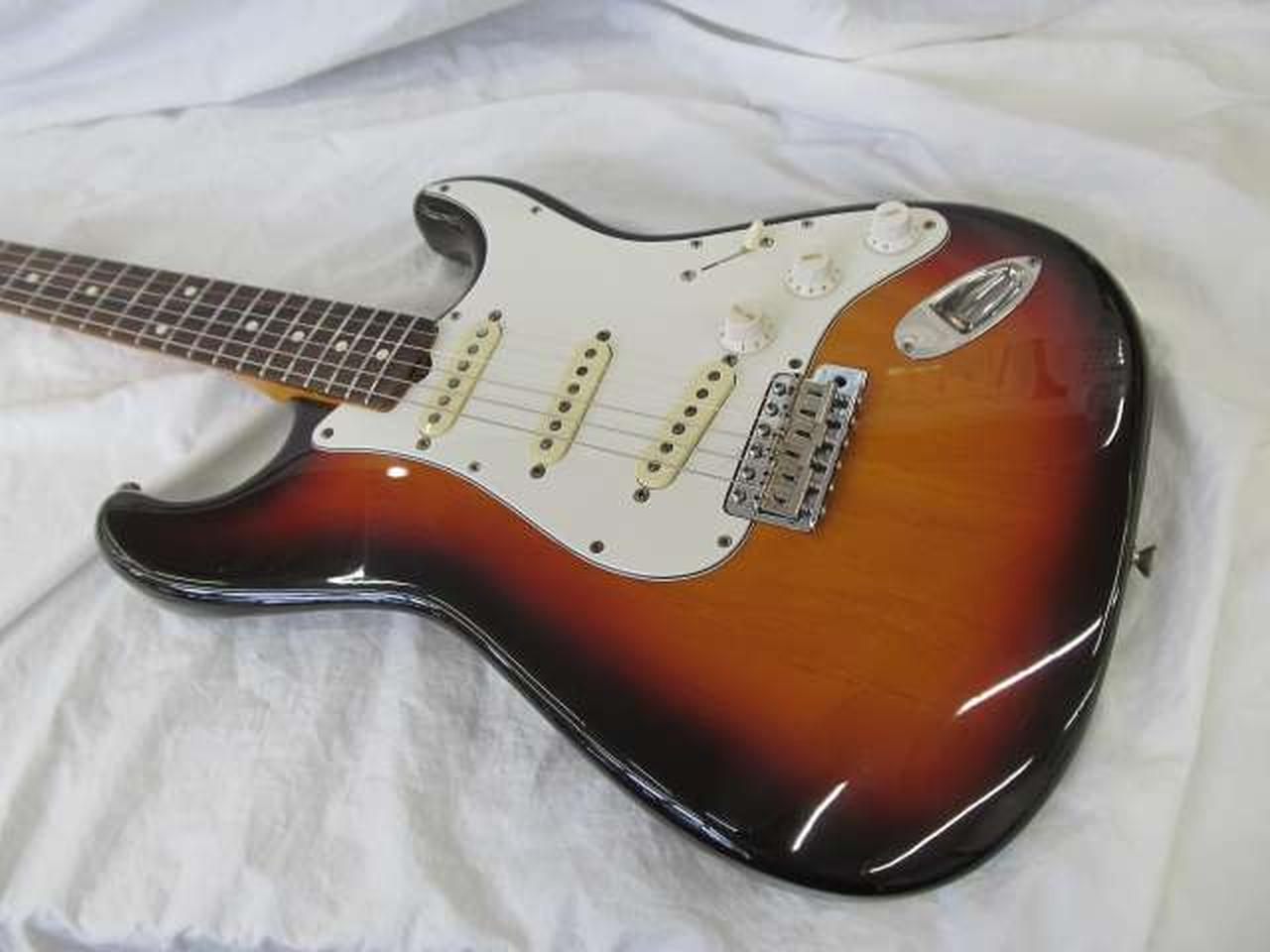 【メンテ済み】Fender Japan ストラトキャスター ハードケース付き メンテ済み】Fender Japan ストラトキャスター ハードケース付き