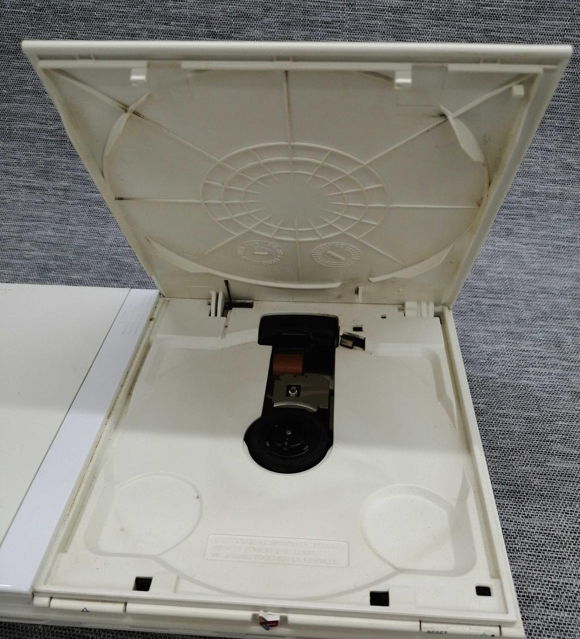 キズ汚れあります。