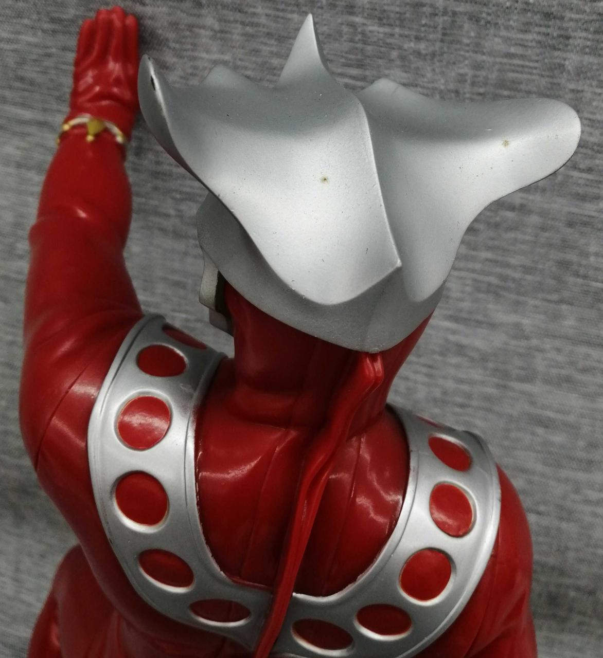 一部にキズ、汚れあります。