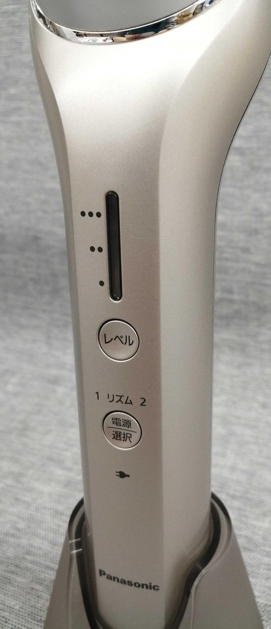 Panasonic パナソニック 美顔器 バイタリフト RF EH-SR85-K 表情
