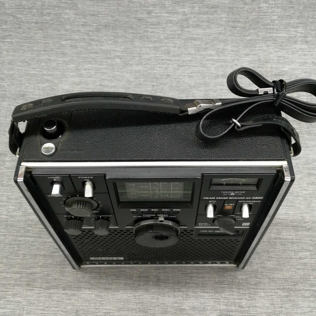 真司兵頭出品　ラジオ2台。　日立KH-1510とSONY ICF-800 真司兵頭出品 ラジオ2台。 日立KH-1510とSONY ICF-800 SONY ICF-800